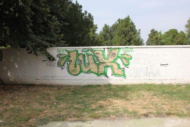 Graffiti Bombing - Photo by turbokucko - lux, luxuz, lu (2013)