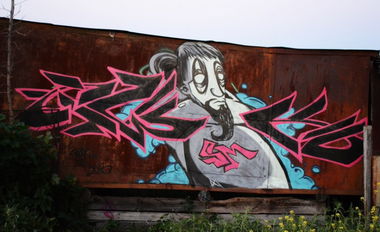 Graffiti Wall - Photo by tw0k