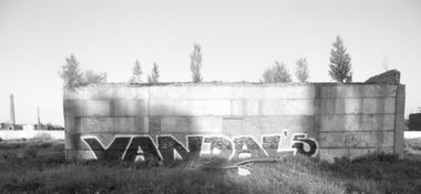 Graffiti Bombing in Penza - Photo by tw0k (2012)
