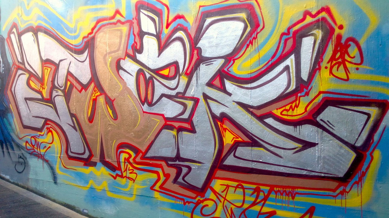 Graffiti Wall - Photo by twak1 - twak
