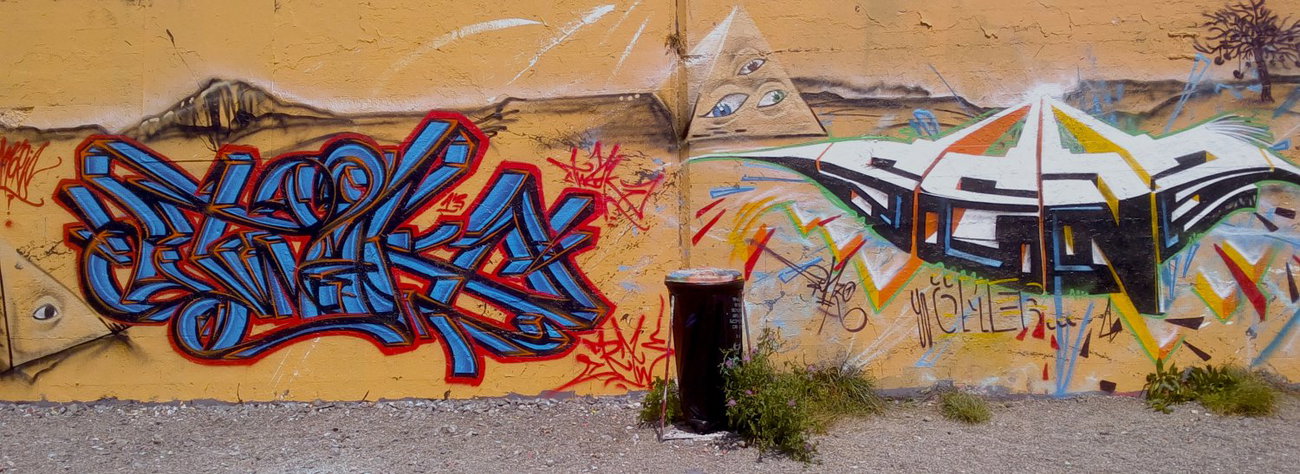 Graffiti Wall - Photo by twak1 - twak, senz