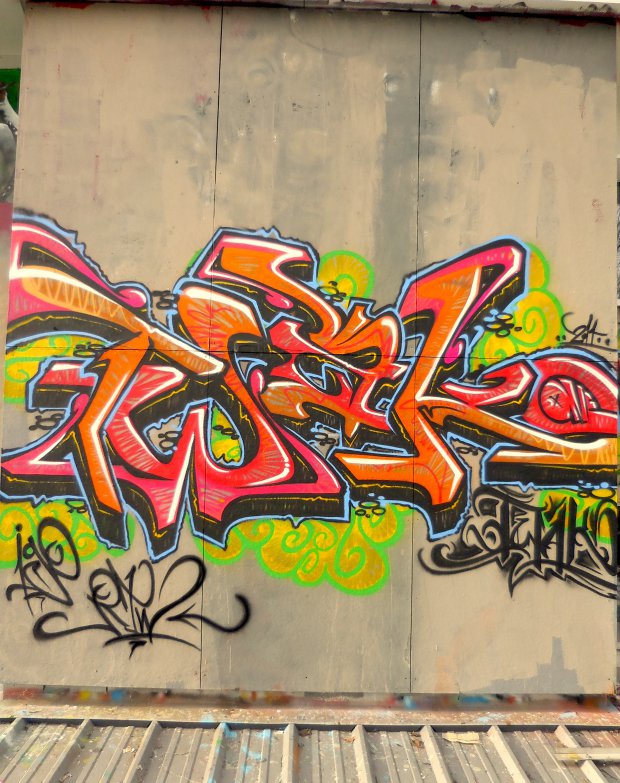Graffiti Wall - Photo by twak1 - igp