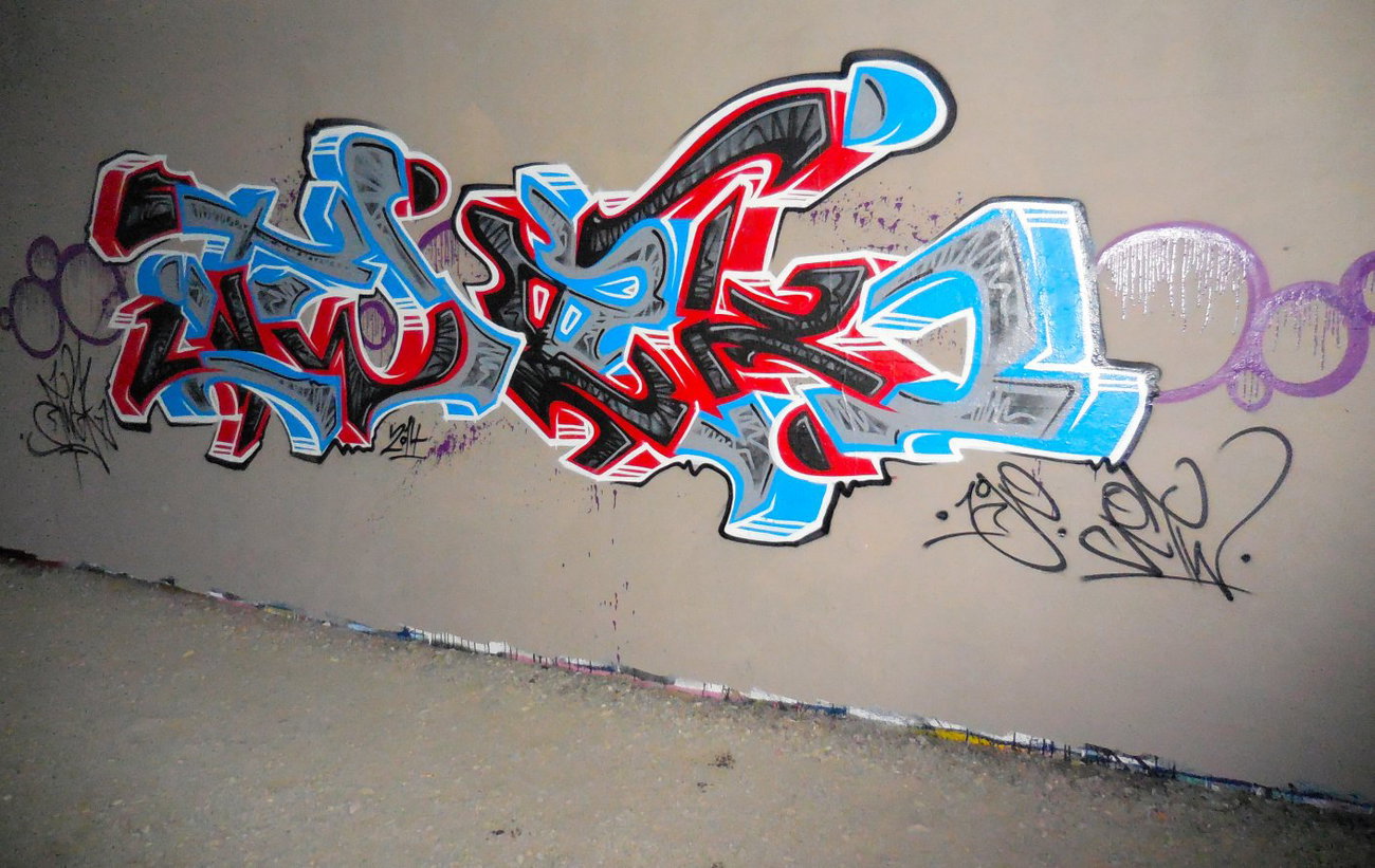 Graffiti Wall - Photo by twak1
