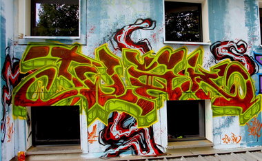 Graffiti Wall - Photo by twak1