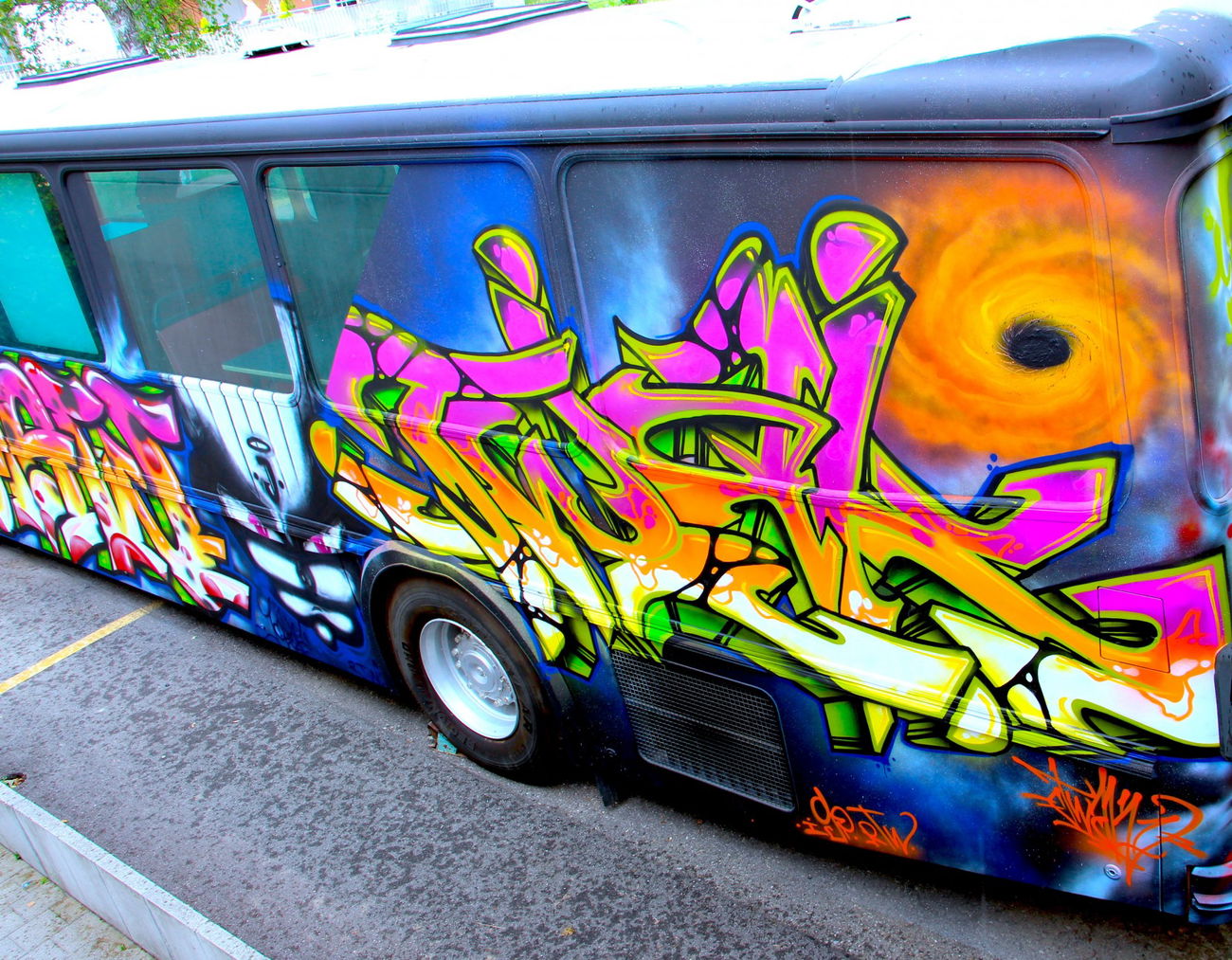 Graffiti Artwork - Photo by twak1