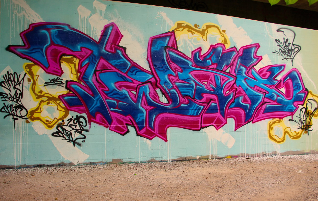 Graffiti Wall - Photo by twak1