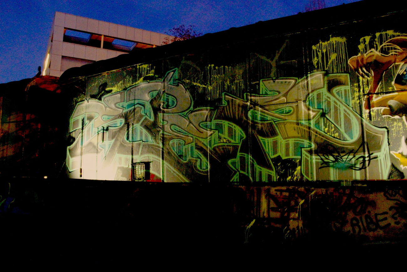 Graffiti Train - Photo by twak1