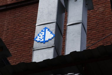 Graffiti Street Art in Saratov - Photo by twentyone - street, art, mosaic (2013)