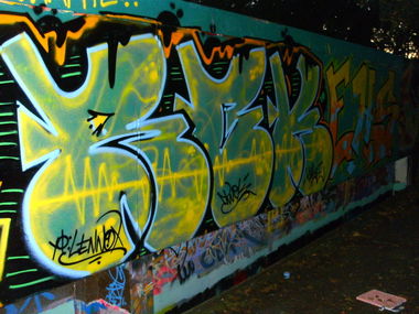 Graffiti Wall - Photo by twokee - rbk, twokee, 4Lennox (2011)