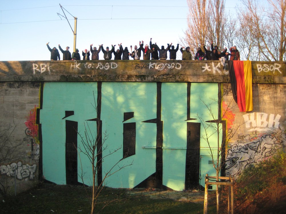Graffiti Wall - Photo by twokee - rbk, crew, micro (2010)