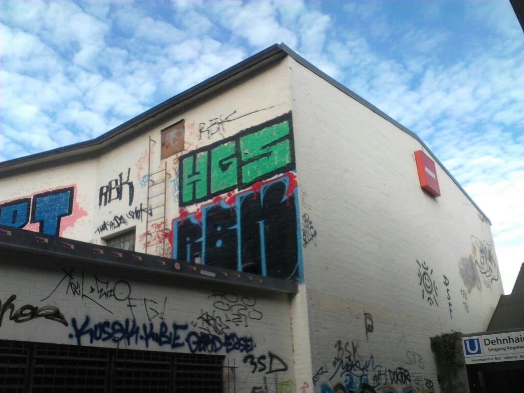 Graffiti Bombing - Photo by twokee - rbk, twokee, shok (2012)