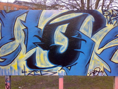 Graffiti Wall - Photo by twokee - rbk, busy, viruz (2011)
