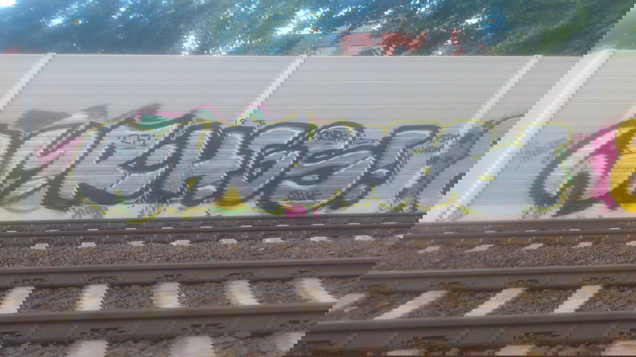 Graffiti Wall - Photo by twokee - hgs, wmr, amygo (2014)