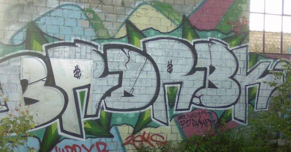 Graffiti Wall - Photo by twokee - rbk, brd, sekz (2008)