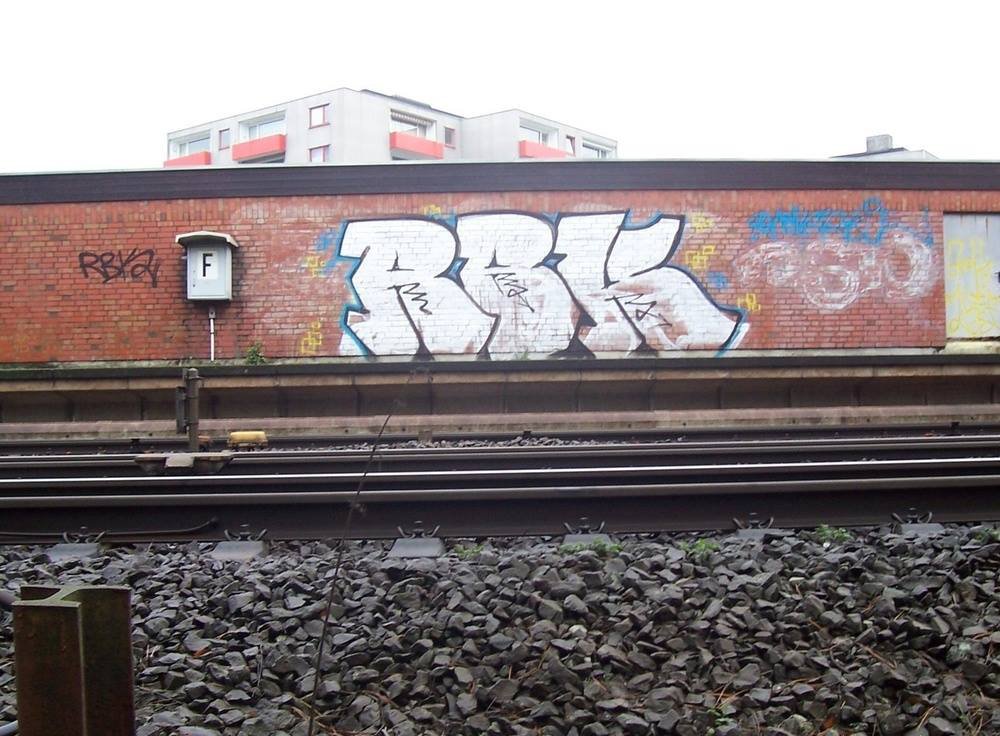 Graffiti Bombing - Photo by twokee - rbk, twokee, shok (2012)