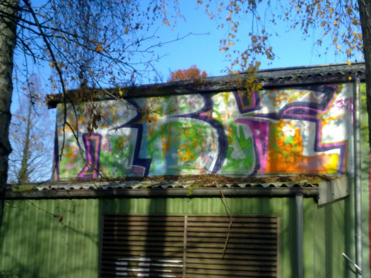 Graffiti Wall - Photo by twokee - rbk, twokee, skim (2012)