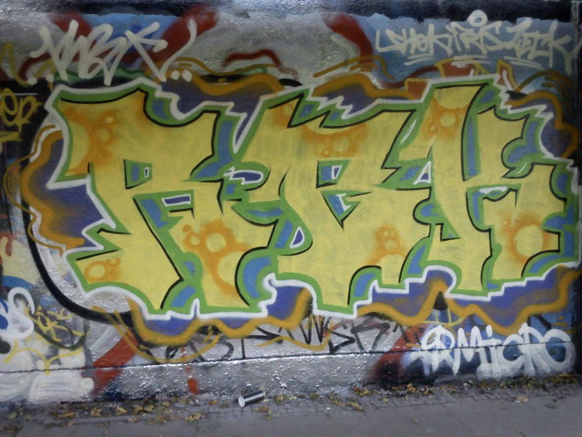 Graffiti Wall - Photo by twokee - rbk, shok (2012)