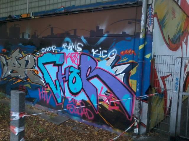 Graffiti Wall - Photo by twokee - chor, kgz (2013)