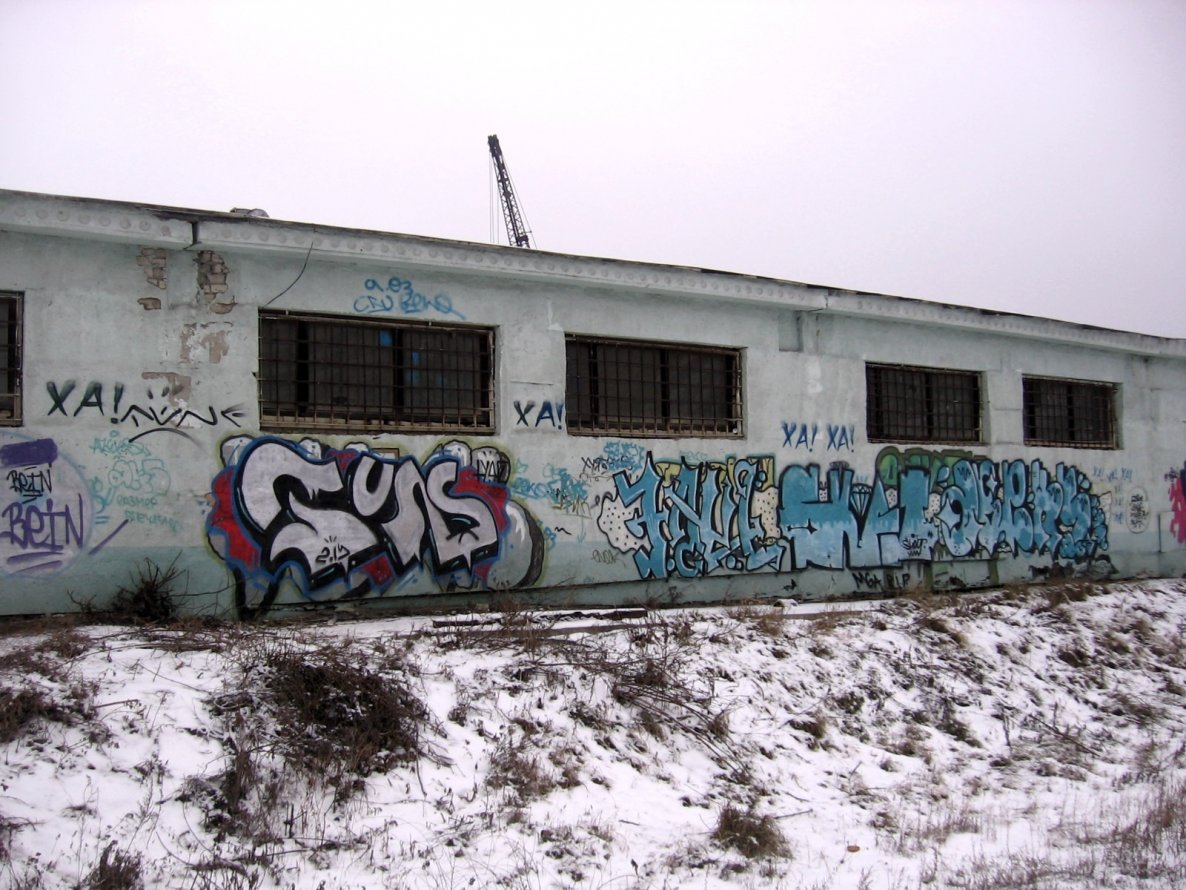 Graffiti Wall - Photo by tyne