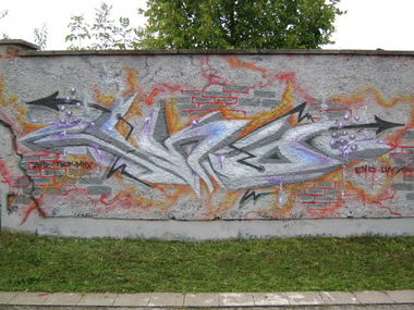 Graffiti Wall in Germany - Photo by tzamm - Herr, von, Zosk (2012)