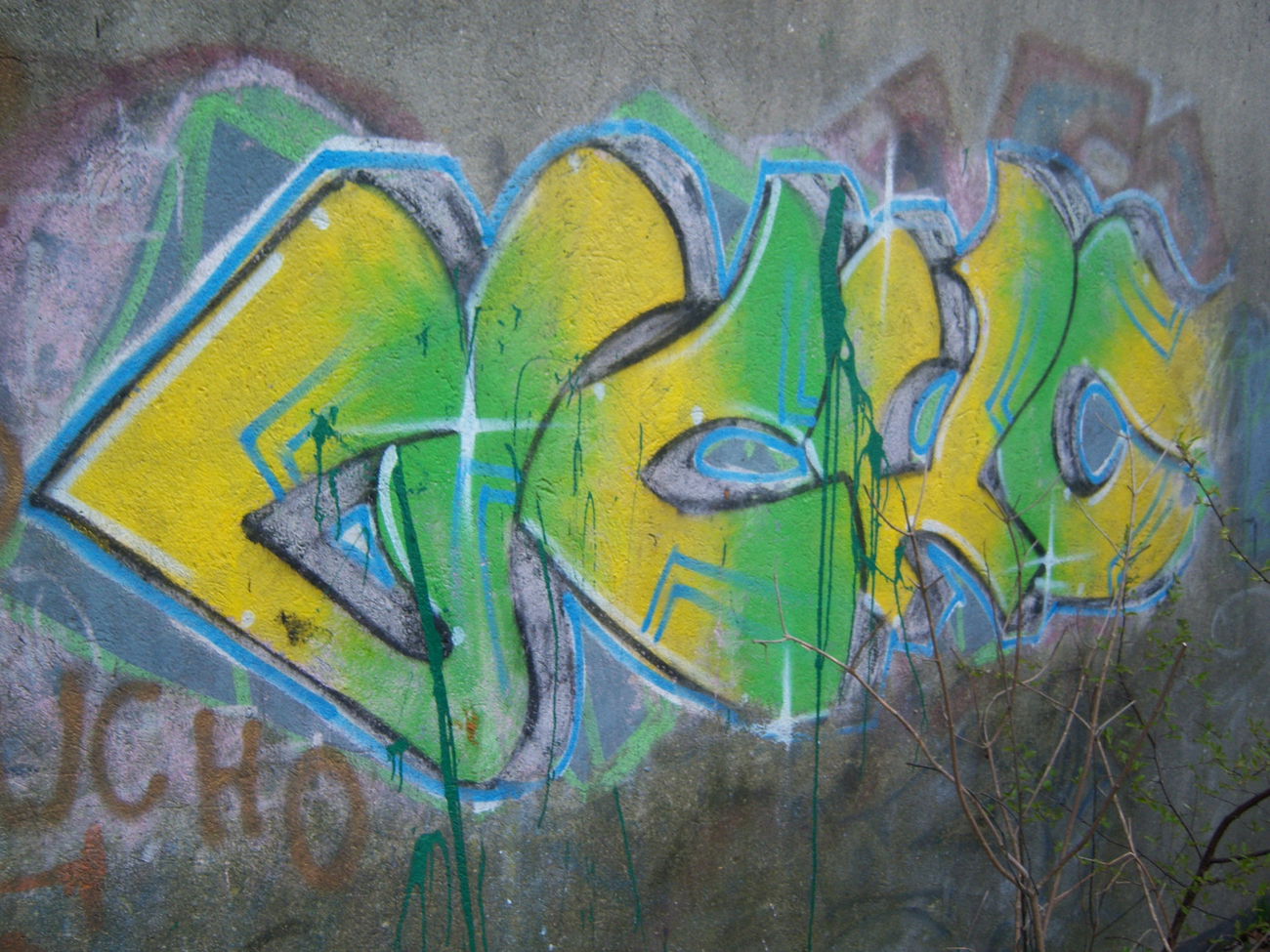 Graffiti Wall - Photo by uchoone (1999)