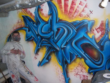 Graffiti Wall - Photo by uchoone