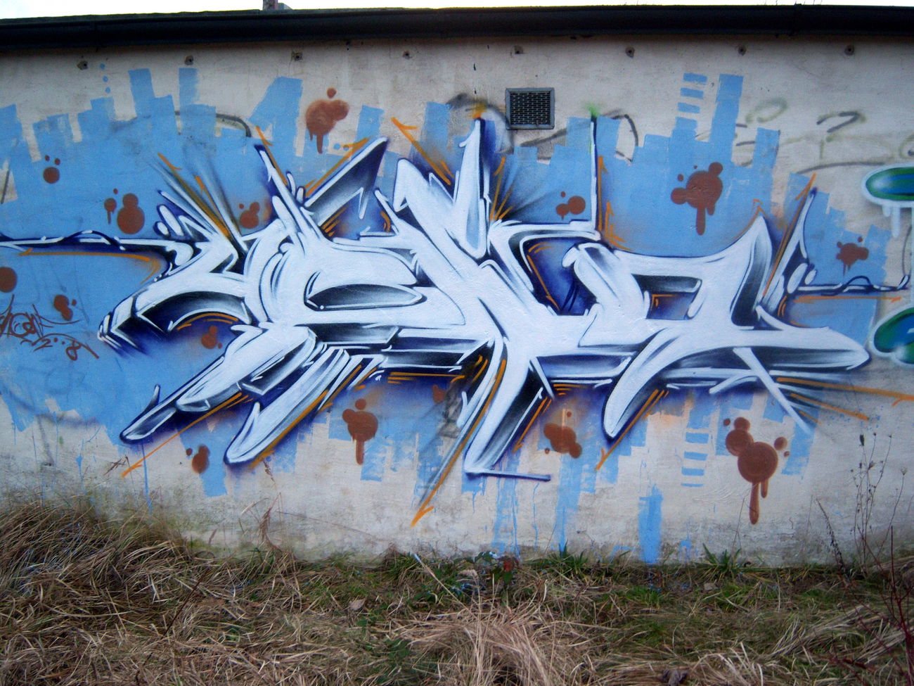 Graffiti Wall - Photo by uchoone (2008)
