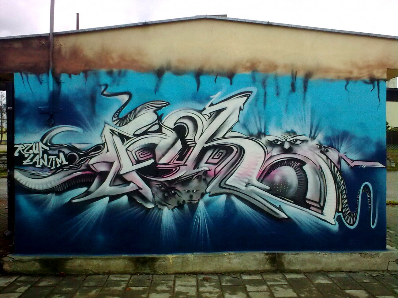 Graffiti Wall - Photo by uchoone