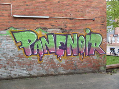 Graffiti Wall - Photo by ulica - pane..noir (2009)