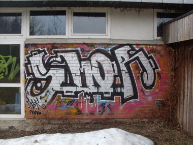 Graffiti Wall - Photo by ulica - kiel, dbr, smor (2009)