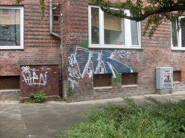 Graffiti Wall - Photo by ulica - kiel, dbr, kfc