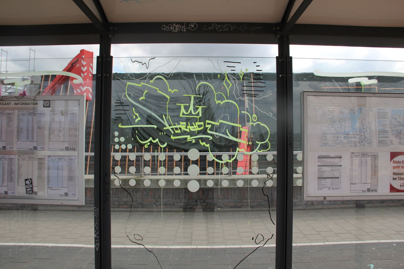 Graffiti Wall - Photo by ulica