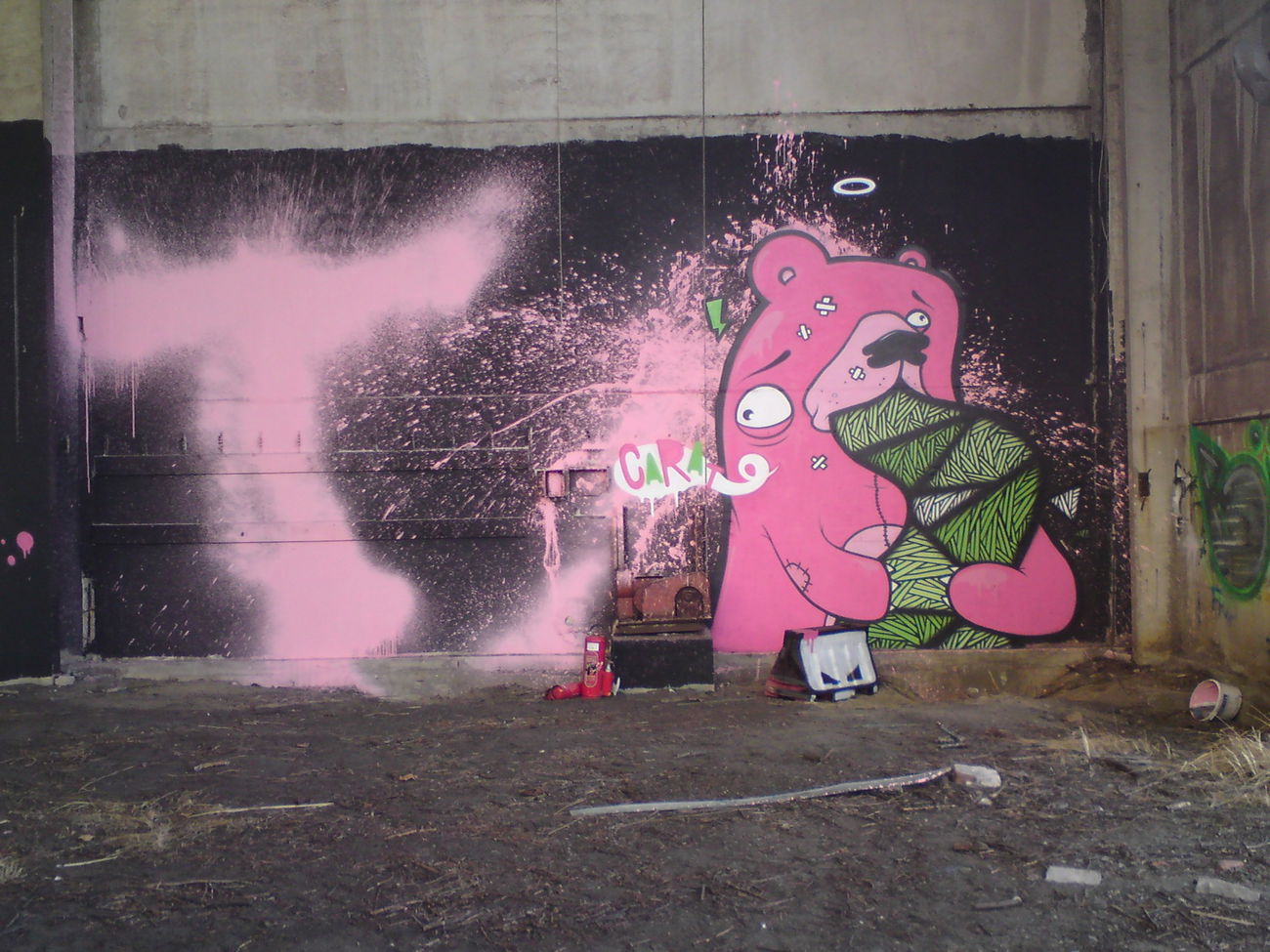 Graffiti Wall - Photo by ultramarinblau - carat