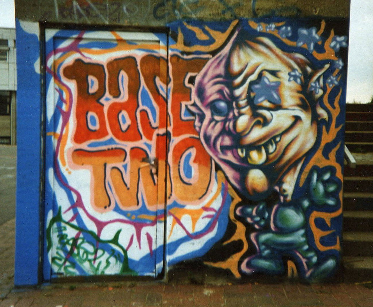 Graffiti Wall - Photo by ultramarinblau - base, basetwo, base23