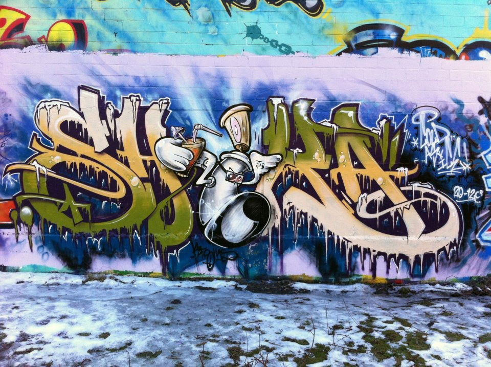 Graffiti Wall - Photo by ultramarinblau - shika