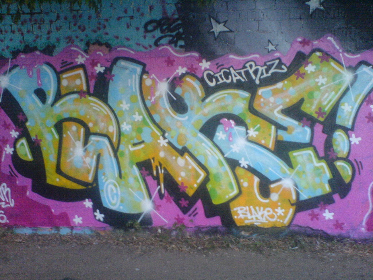 Graffiti Wall - Photo by ultramarinblau - blake