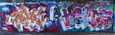 Graffiti Wall - Photo by ultramarinblau - atome, keats