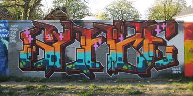 Graffiti Wall - Photo by ultramarinblau - glaze (2010)