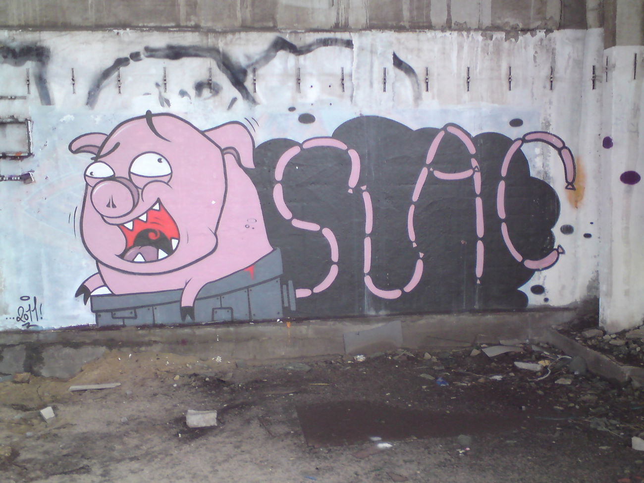 Graffiti Wall - Photo by ultramarinblau - slac