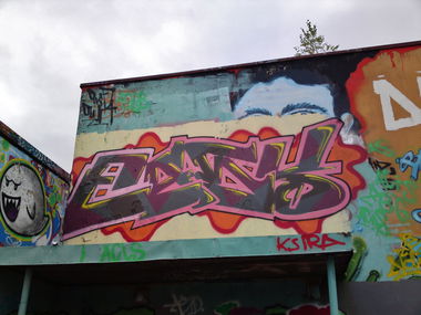Graffiti Wall in Chemnitz - Photo by undecided - SKF, OWA (2013)