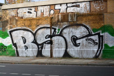 Graffiti Bombing in Leipzig - Photo by undecided (2013)