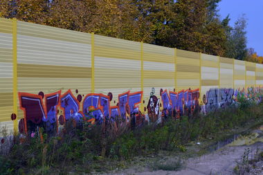 Graffiti Bombing in Leipzig - Photo by undecided (2013)