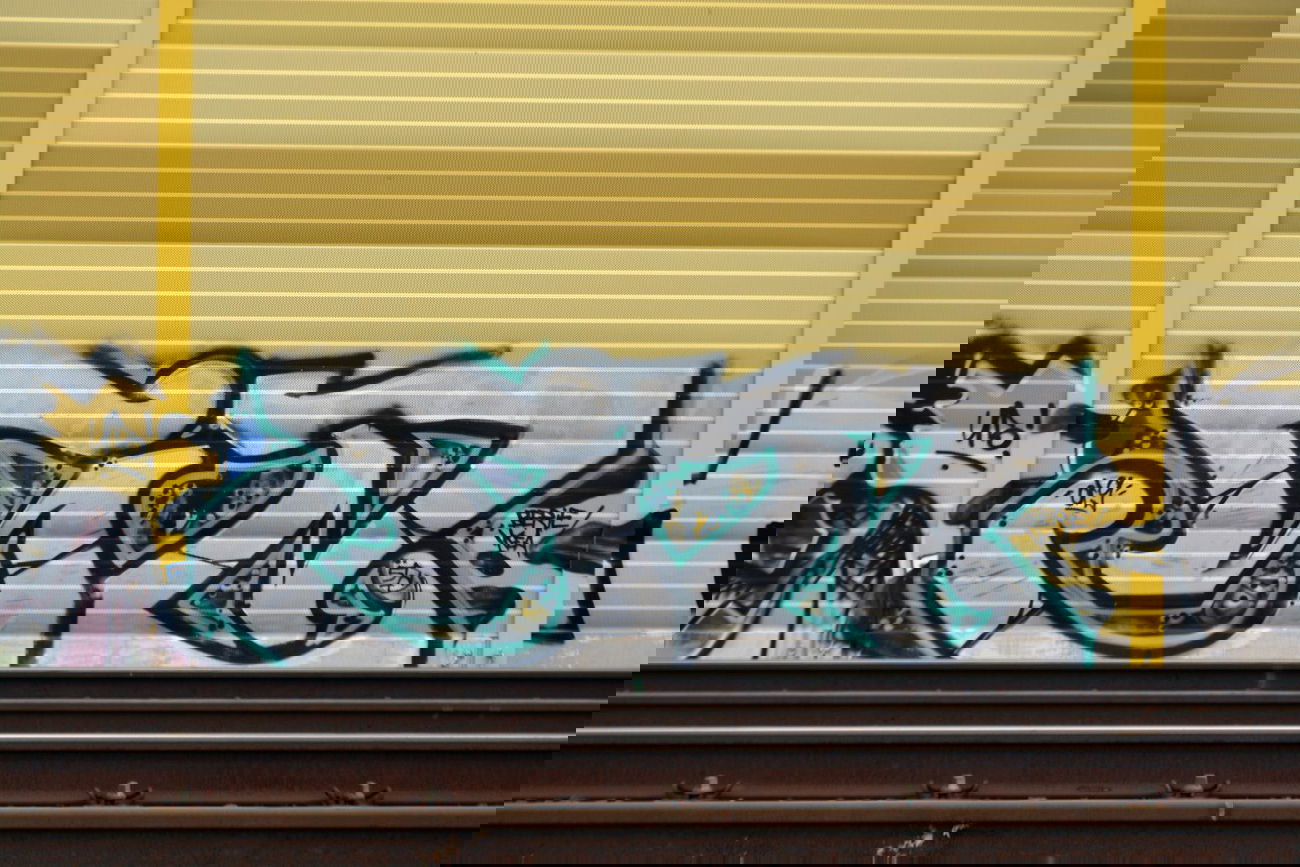 Graffiti Bombing in Leipzig - Photo by undecided (2013)