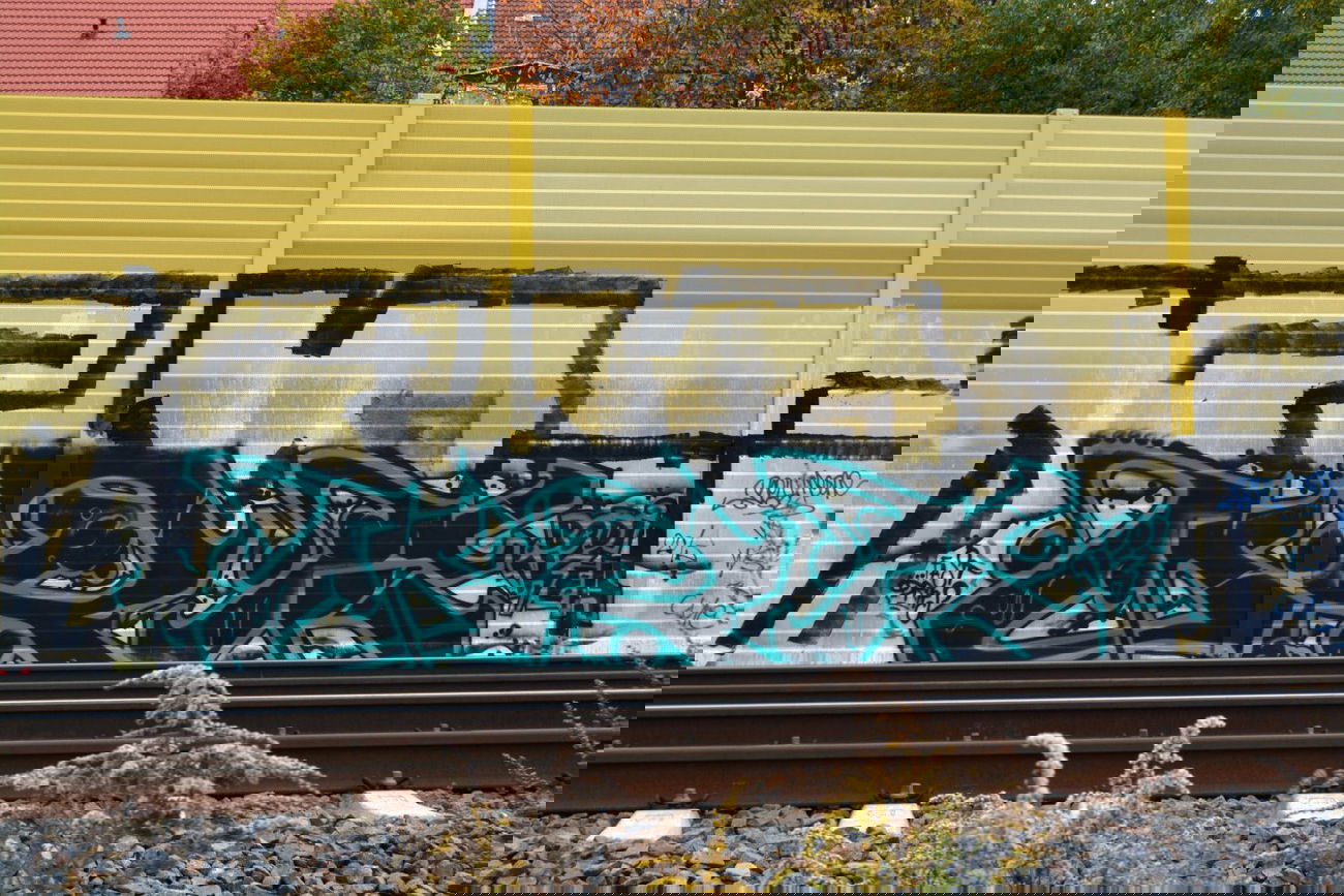 Graffiti Bombing in Leipzig - Photo by undecided (2013)