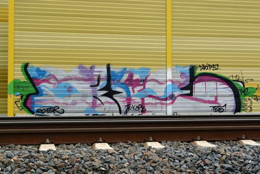 Graffiti Bombing in Leipzig - Photo by undecided (2013)