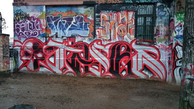 Graffiti Wall in Chemnitz - Photo by undecided - 9MM (2013)