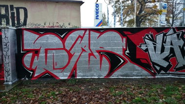 Graffiti Wall in Chemnitz - Photo by undecided - 9MM (2013)