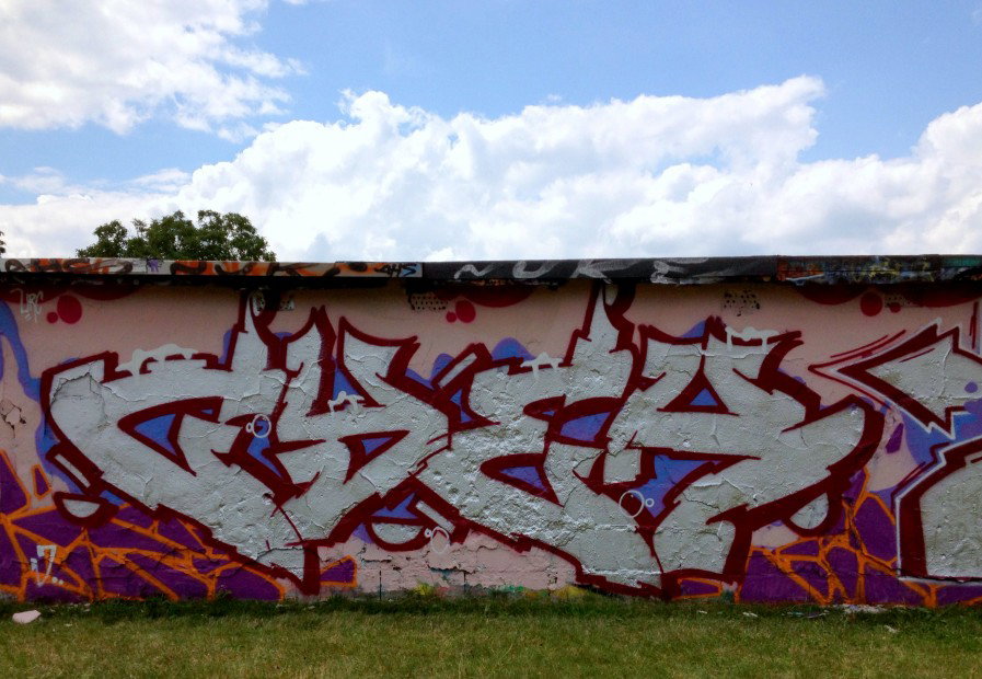 Graffiti Wall - Photo by undercover1 - ciek, cyek (2013)