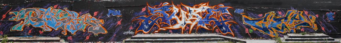 Graffiti Wall - Photo by undercover1 - sure, basik, ciek (2015)