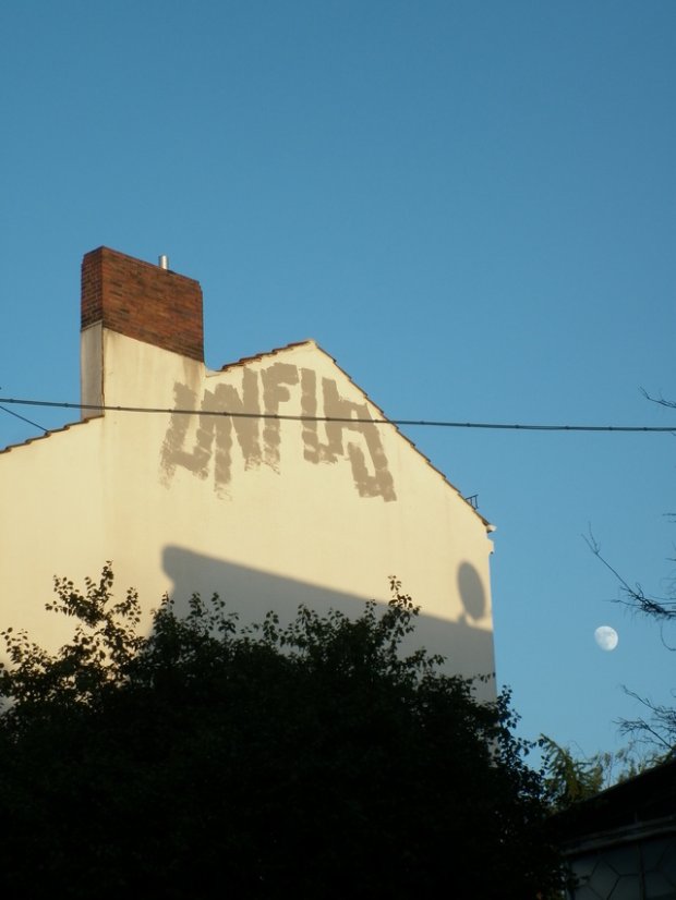 Graffiti Bombing in Bremen - Photo by unfug - unfug (2012)